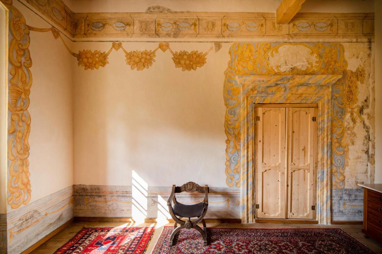 Palac Gorzanow Εξωτερικό φωτογραφία