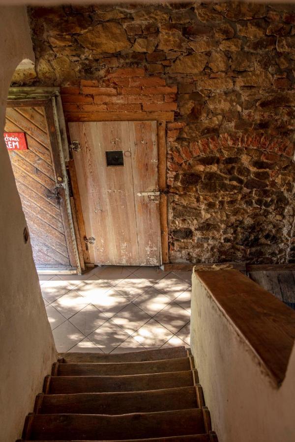 Palac Gorzanow Εξωτερικό φωτογραφία