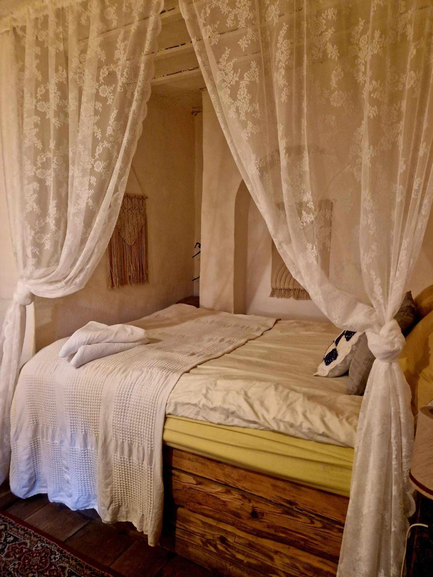 Palac Gorzanow Εξωτερικό φωτογραφία